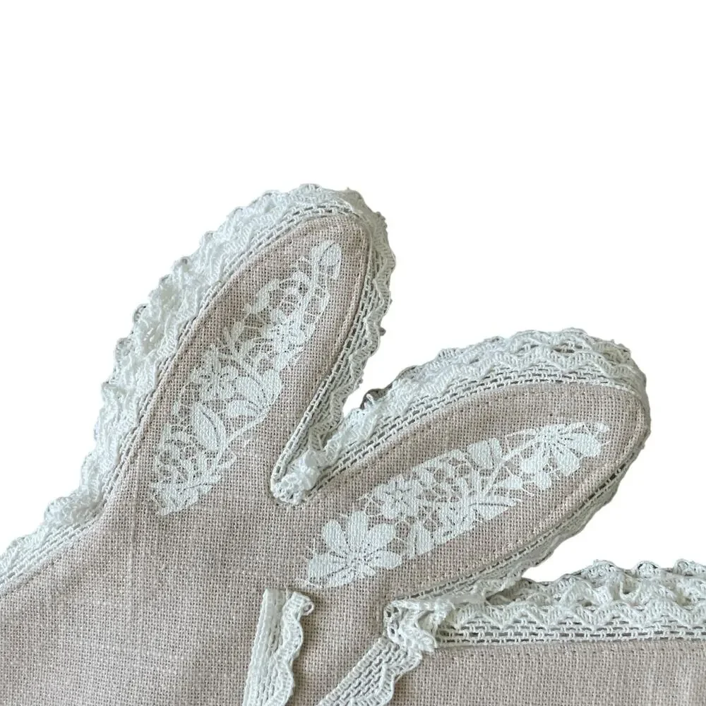 Lillian August Tan Bunny Shaped Placemats 17in Set of 4 Lace Accents NEW